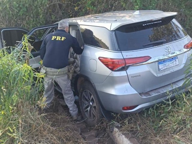 Apreendido veculo com placas clonadas do carro da filha de ex-presidente do Paraguai 