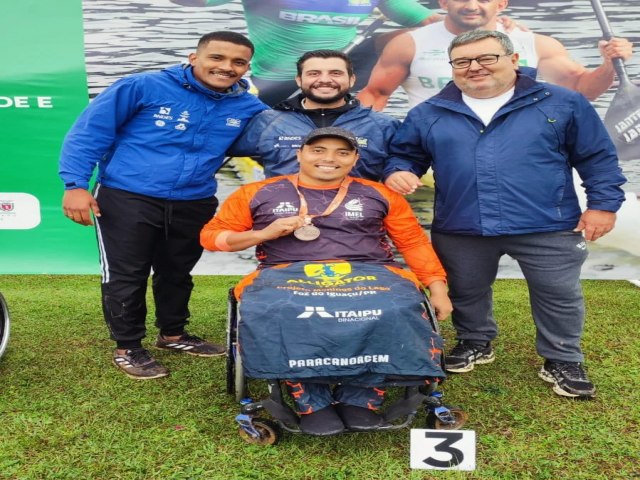 Atleta iguauense conquista duas medalhas na Paracanoagem