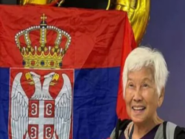 Mulher  de 79 anos e consegue visitar todos os pases do mundo