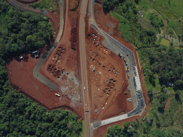 Ateno! Com obras da Perimetral, acesso  ponte para Argentina em Foz do Iguau ter desvio de trfego