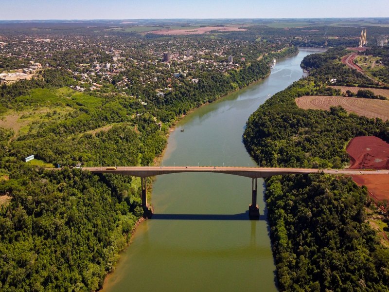 Acordo bilateral de transporte turstico entre Foz e Puerto Iguaz  mantido at fevereiro de 2025