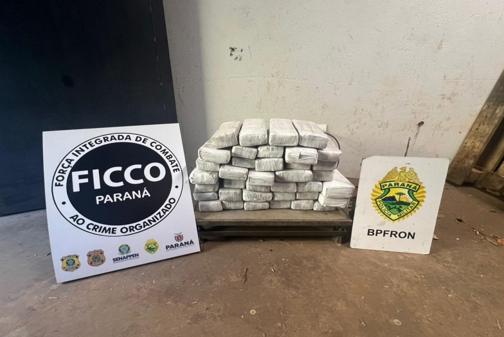 Homem de 24 anos � preso com 30 kg de maconha em Matel�ndia