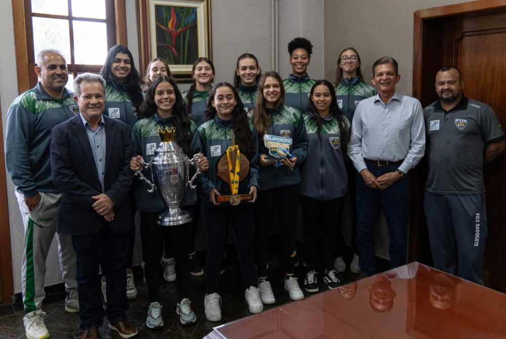 Equipe de Foz do Igua�u conquista t�tulos em sequ�ncia e disputar� Mundial na S�rvia