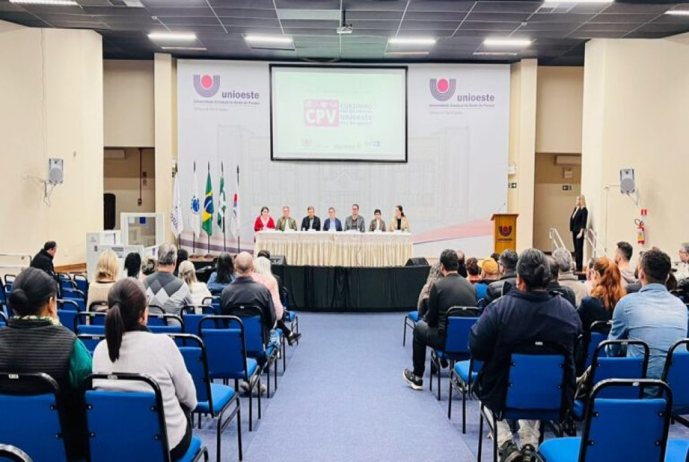 Estudantes da rede p�blica de Foz ter�o prepara��o gratuita para vestibular e Enem