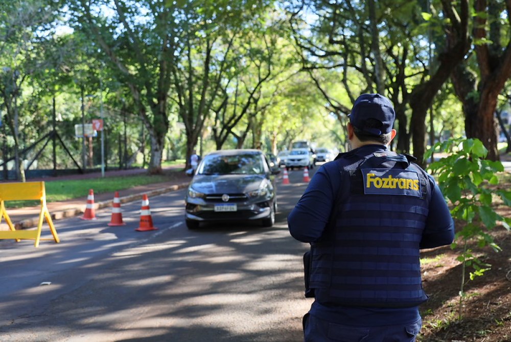 Ve�culos paraguaios e argentinos somam mais de R$ 42 milh�es em multas de tr�nsito  em Foz do Igua�u