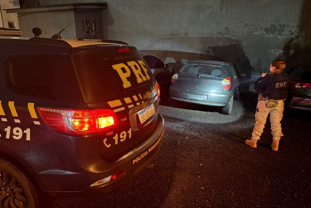 Horas ap�s deixar a pris�o, suspeito volta a ser preso com ve�culo furtado