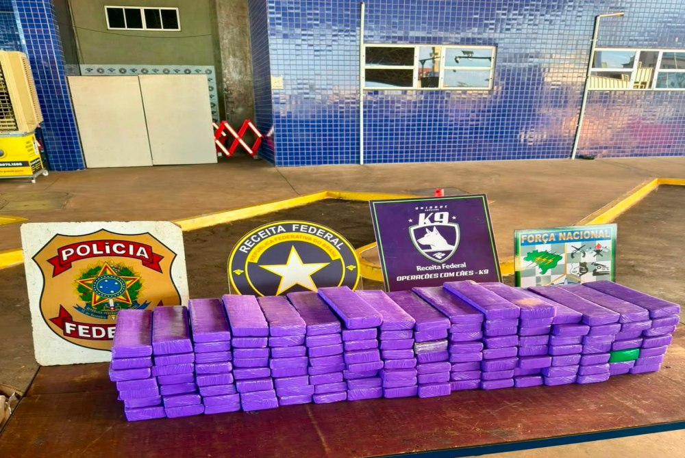 Mais de 100 kg de maconha s�o encontrados escondidos em carro na Ponte da Amizade