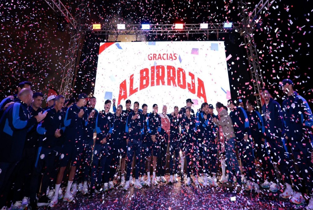 Sele��o paraguaia � recebida com festa ap�s campanha hist�rica na Copa do Mundo de 2026