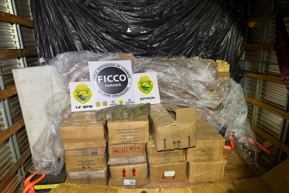 Motorista � preso com 721 kg de maconha escondidos em carga em Foz do Igua�u