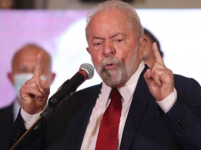 EDITORIAL ESTADO: Lula quer imprensa encabrestada. Petista defende que veculos de comunicao no sejam livres para publicar o que bem entendem
