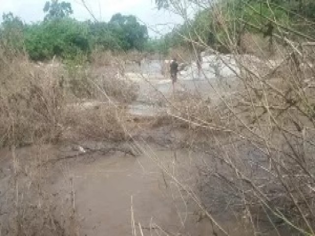 Corpo em estado de decomposio  achado em leito de rio no Agreste potiguar