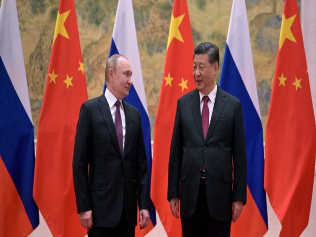 Rssia refora apoio da China em meio a retirada na Ucrnia
