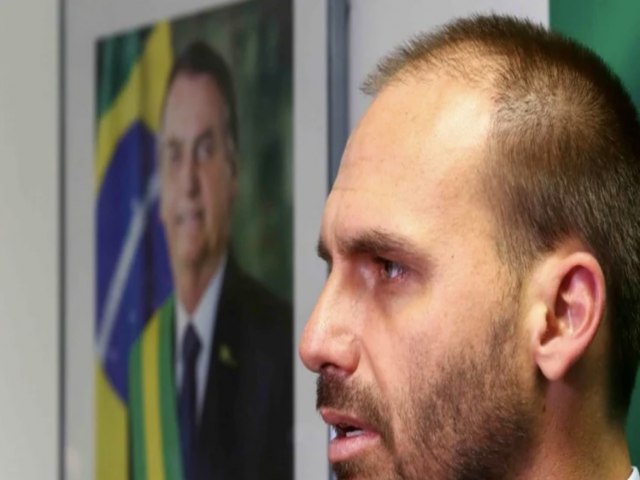 Eduardo critica deputado bolsonarista por ofender jornalista