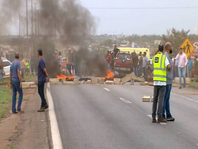 Bloqueios de caminhoneiros atingem 70 pontos de 11 estados e do DF