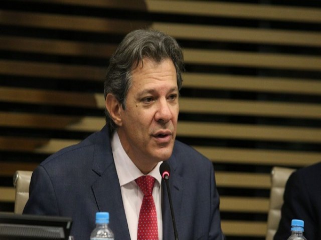 Lula se rene com Haddad, Prates e Costa para debater desonerao de combustveis