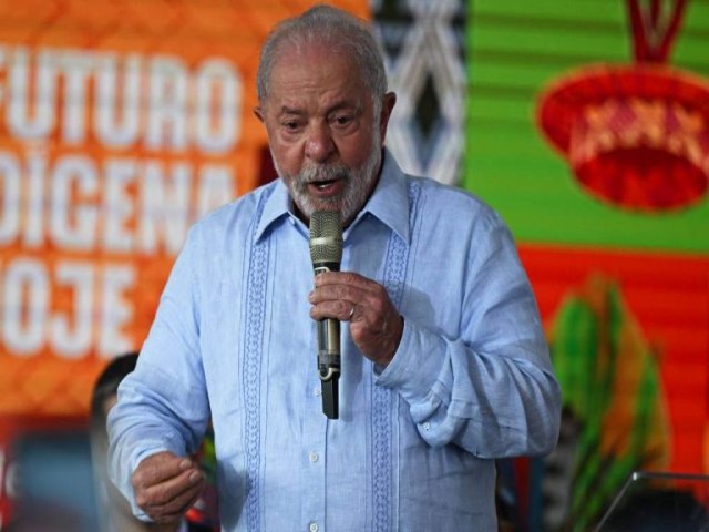Lula volta a estimular que militncia pressione polticos em suas casas