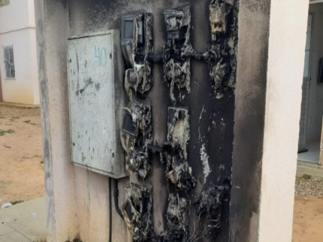 Petrolina: incndio deixa moradores do Residencial Vivendas 2 sem energia eltrica