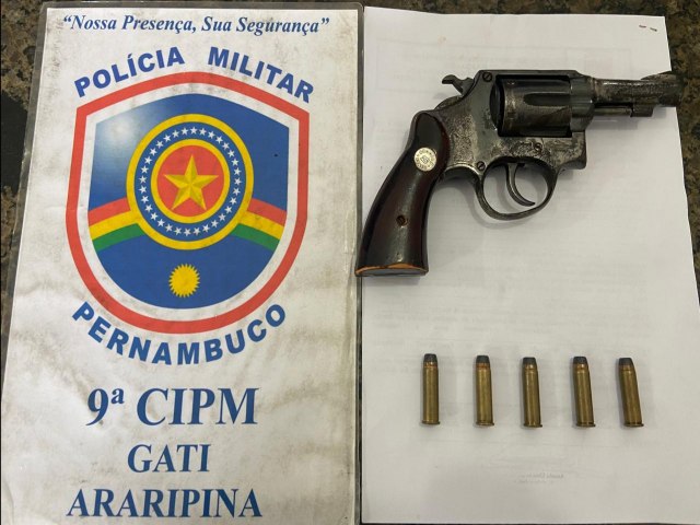 POLICIAIS MILITARES DA 9 CIPM  APREENDEM ARMA DE FOGO NA ZONA RURAL DE ARARIPINA 
