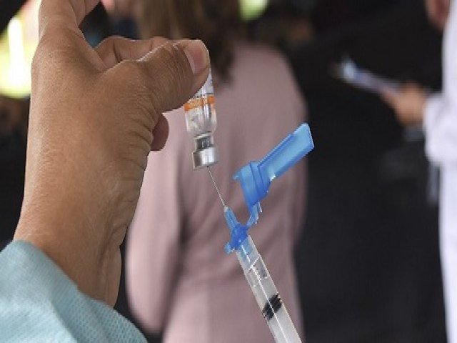 Vereadores de Salgueiro aprovam indicaes pedindo vacinao de profissionais da imprensa, bancrios, trabalhadores de supermercados e outros grupos