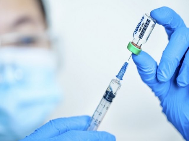 Salgueiro recebe 3.511 novas doses de vacinas e anuncia imunizao de pessoas de 27 anos ou mais