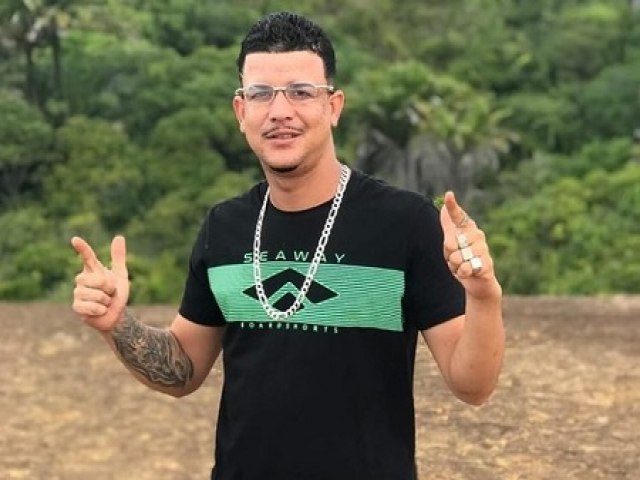 Vtima de assassinato, cantor de brega-funk de Recife tem caixo desenterrado e incendiado