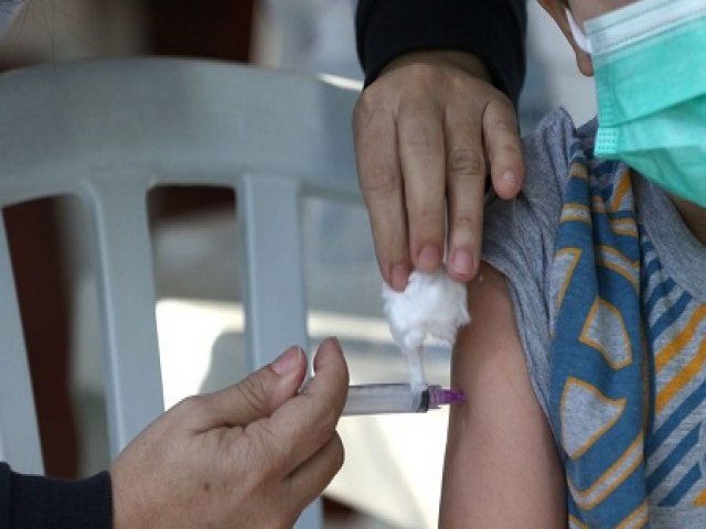 Rio de Janeiro comea a vacinar crianas de 4 anos contra covid-19