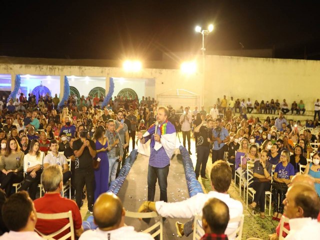 Em Salgueiro, Fabinho leva milhares de pessoas para o lanamento da sua pr-candidatura a deputado estadual