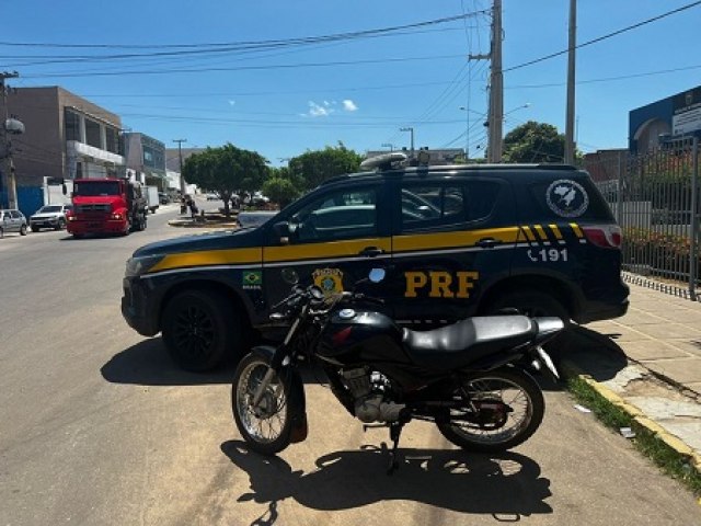 PRF detm homem em Salgueiro com moto furtada em Parnamirim