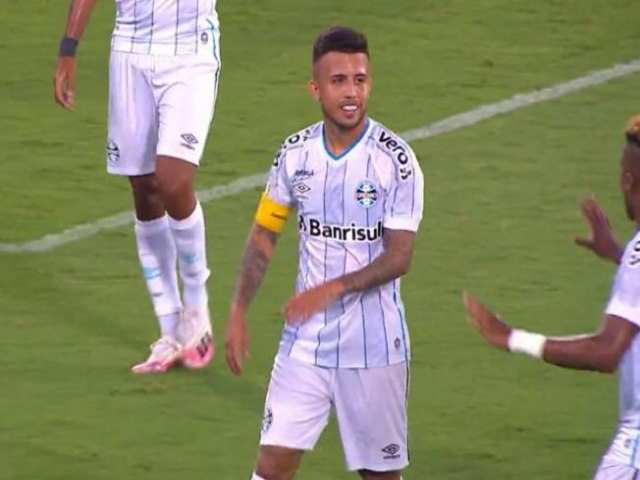 Grêmio vence após sete jogos, dá passo importante rumo à Libertadores e mantém crise sem fim do Botafogo