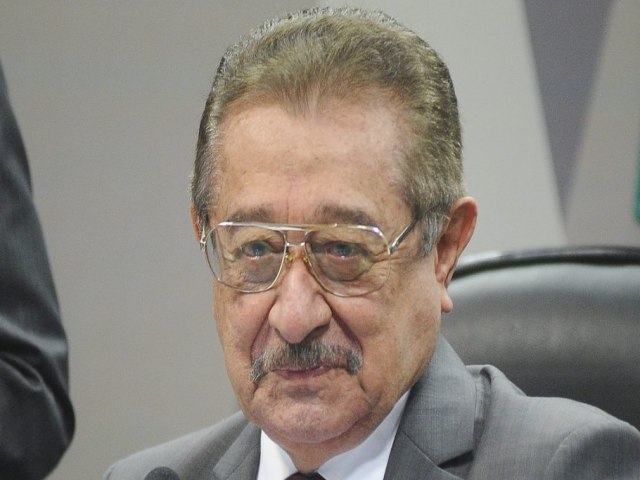 Morre de Covid o senador Jos Maranho