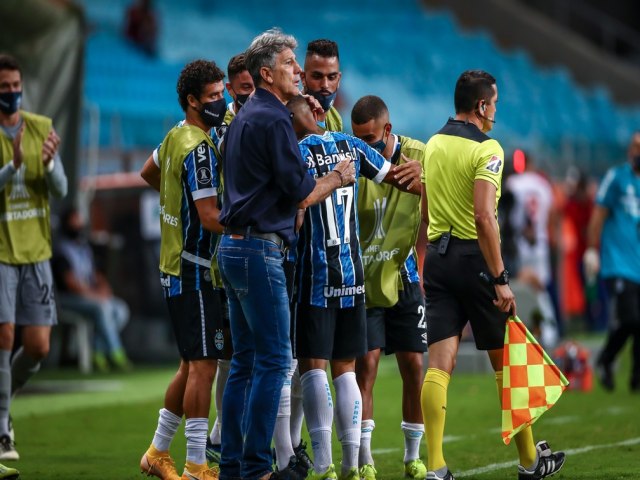 Goleada em estreia na Libertadores anima Grêmio a virar página do vice na Copa do Brasil