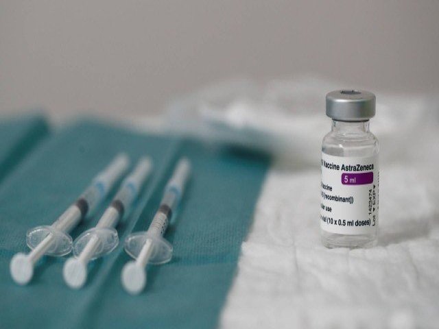 Pases europeus retomam vacinao com AstraZeneca aps rgo regulador classific-la como segura e eficaz