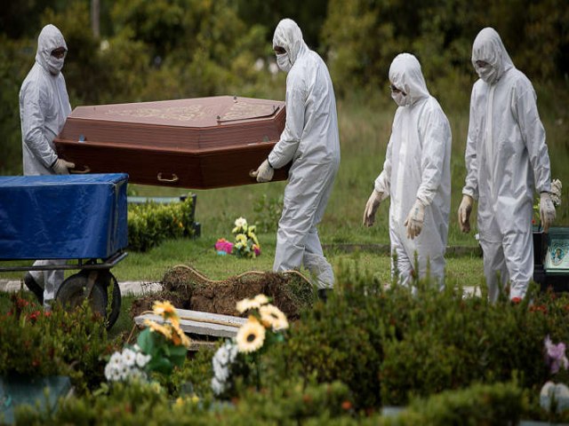 Brasil chega a 400 mil mortes por covid-19 em abril, conforme previses