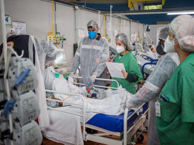 Média de mortes por covid-19 no Brasil cai 24% em duas semanas, a maior redução em 6 meses