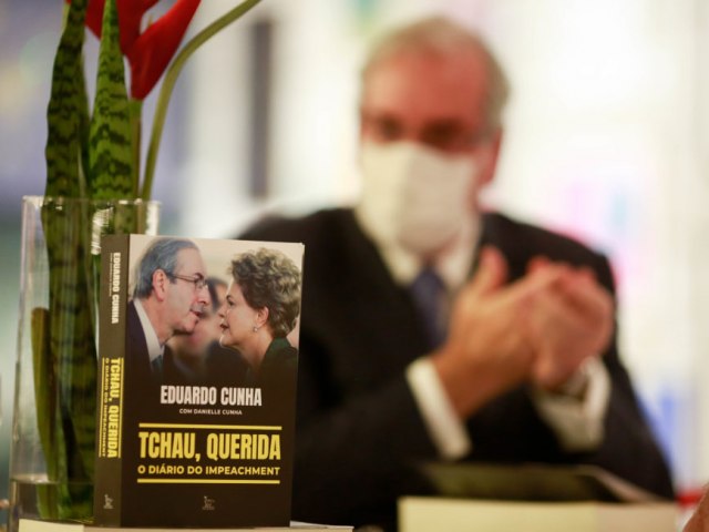 Eduardo Cunha lança livro em Brasília sobre impeachment de Dilma