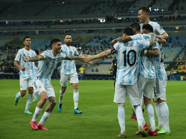 Brasil cai perante a Argentina no Maracanã, que quebra jejum de títulos e vence a Copa América 2021