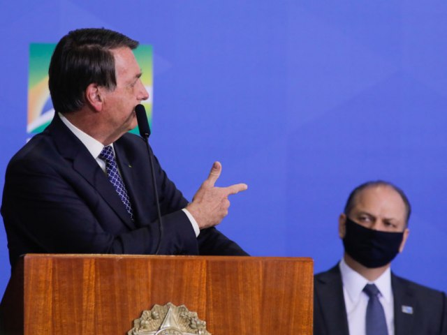 Bolsonaro no responde ao ser questionado sobre honestidade de Ricardo Barros