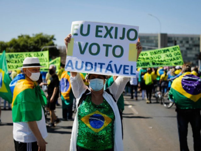 70 cidades brasileiras esperam atos pr-Bolsonaro nesta 3 feira