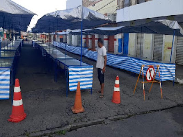 Prefeitura de Ceará-Mirim começa a adotar modelo padrão de barracas das feiras livres