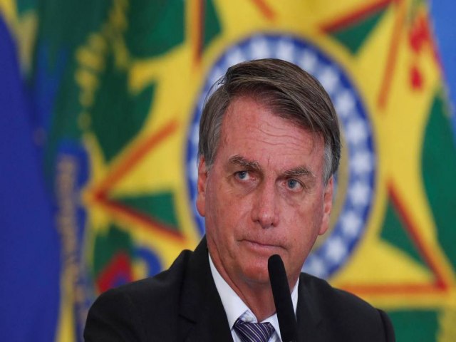 Governo v 'lambana' de Minas e Energia em escolhas para Petrobras e Bolsonaro consulta Guedes sobre troca