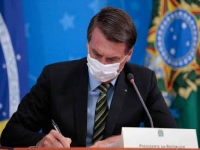 Bolsonaro sanciona Lei que confisca tempo de serviço de professores