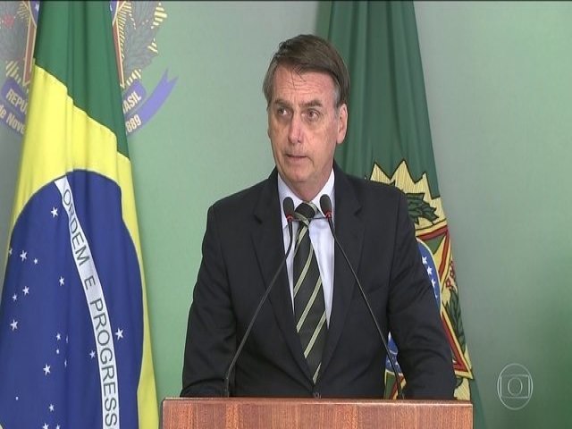 Bolsonaro faz discurso pr-armas dois dias aps assassinato de petista no Paran