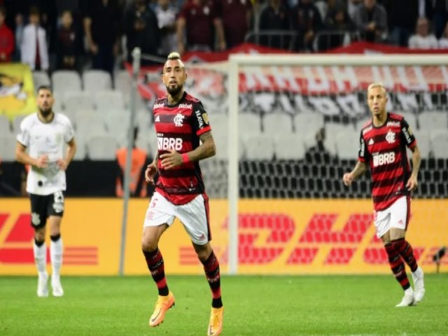 Vidal ganha cada vez mais espaço no Flamengo e se anima: Podemos conquistar
