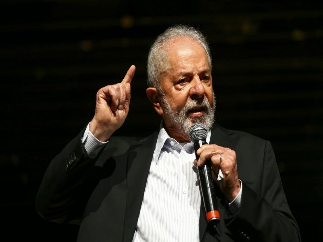 Lula defende reforma tributria e critica dedues do IR