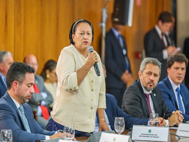 Reunião do Fórum dos Governadores com Lula afirma defesa da Democracia