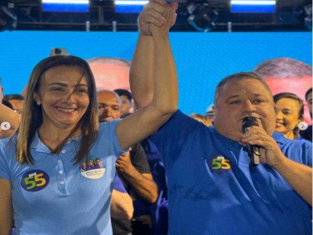 Em Cear-Mirim, multido prestigia a oficializao da candidatura de Antnio Henrique e professora Margareth