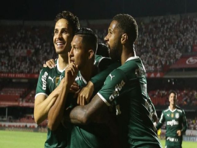 Palmeiras aguenta presso, vence So Paulo no Morumbi, mantm invencibilidade e garante classificao em 1 no Paulista