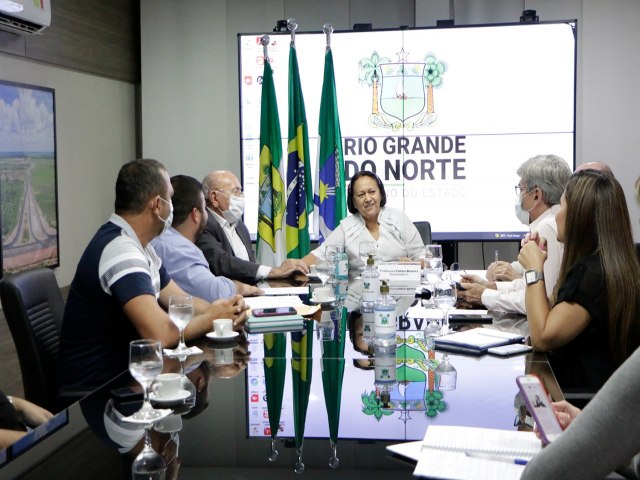 Governo discute implantao da primeira Policlnica Regional Integrada do estado