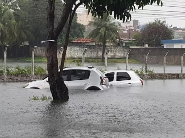 Prefeitura de Natal decreta Estado de Calamidade Pblica em virtude das fortes chuvas