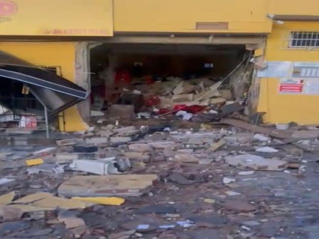 Bandidos explodem posto de combustveis no bairro Planalto